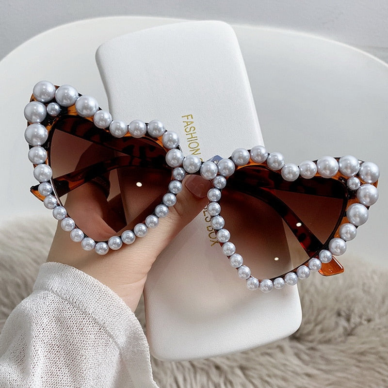 Pearl Heart Retro Cat Eye Sunglasses - Image 12