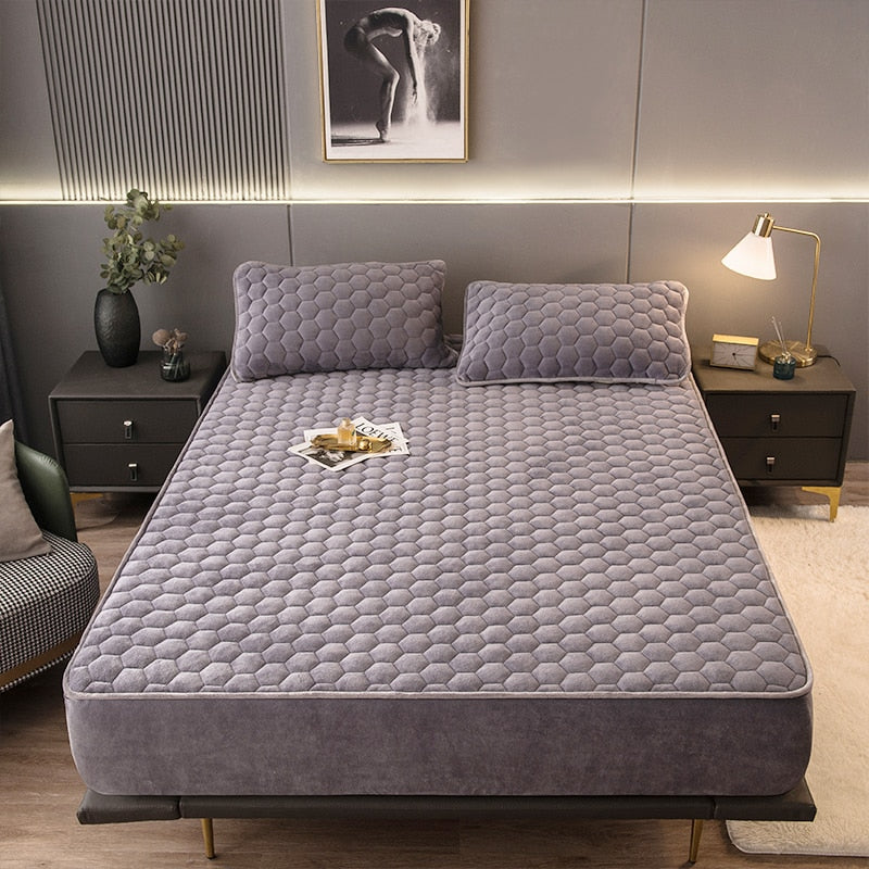 Elegant Velvet Thick Mattress Cover - Image 4