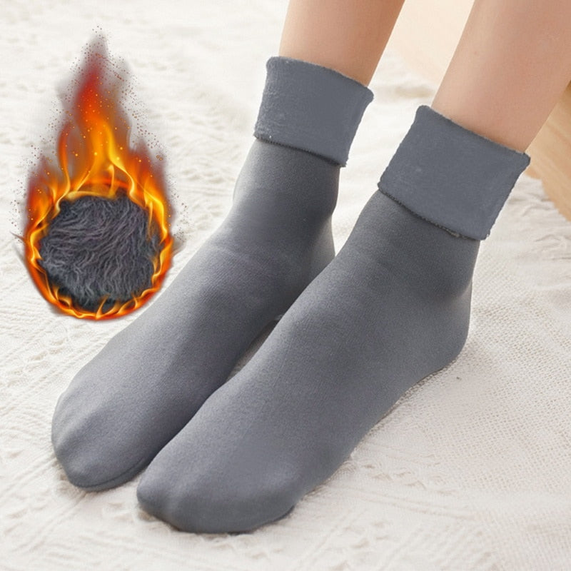 Thermal Touch Winter Warm Solid Thick Socks - Image 7