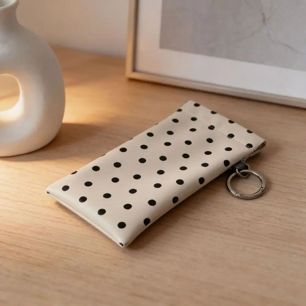 Snap-Close Magnetic Glasses Carry Pouch - Image 1