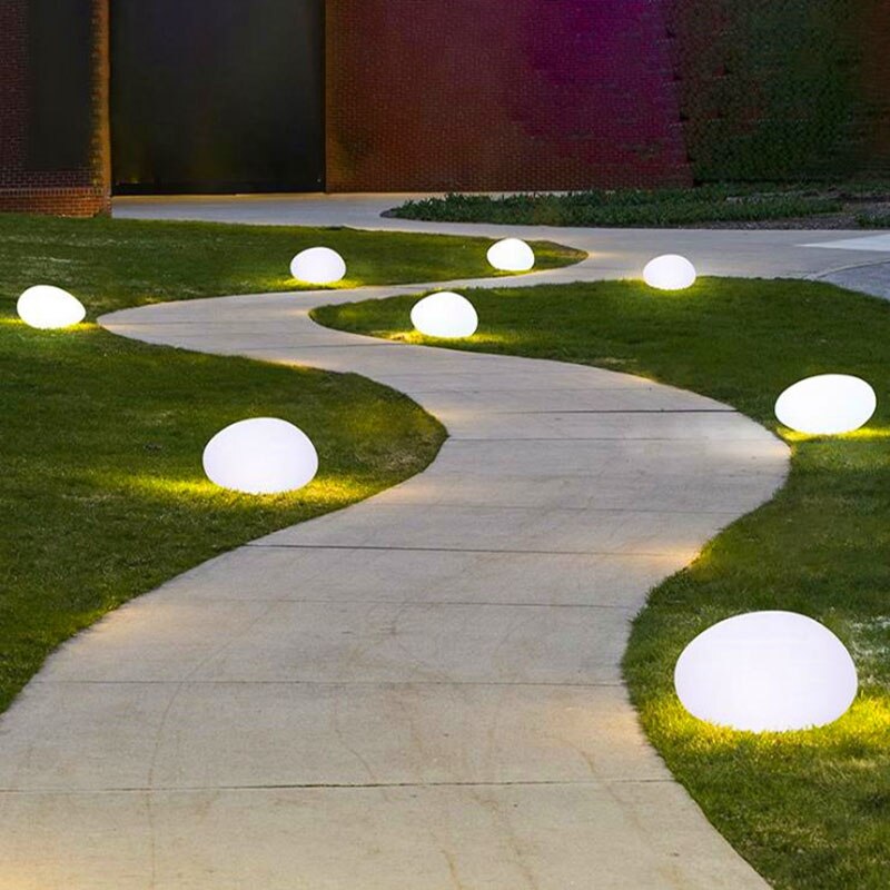 Shiny Moon Solar LED Waterproof Garden Ball Light - Image 4