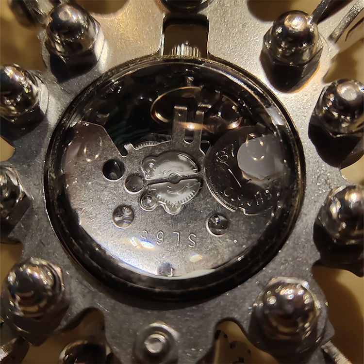 Robot spider Stainless Steel Mechanical Clock - Image 5