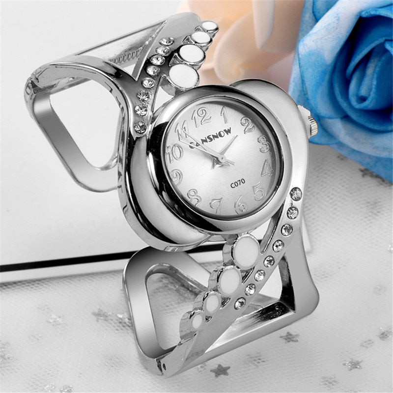 Time Loop Creative Women Wristwatch