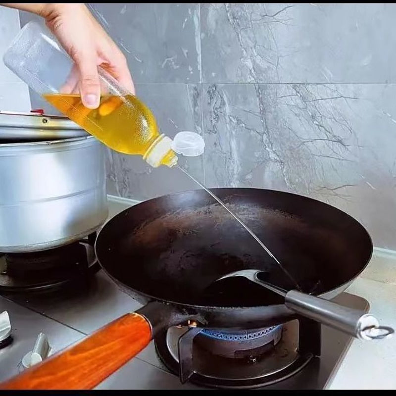 Easy Squeeze Oil Dispenser Bottle - Image 1