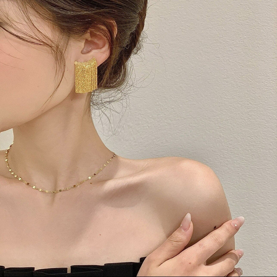 Golden Shining City Tassel Earring - Image 1