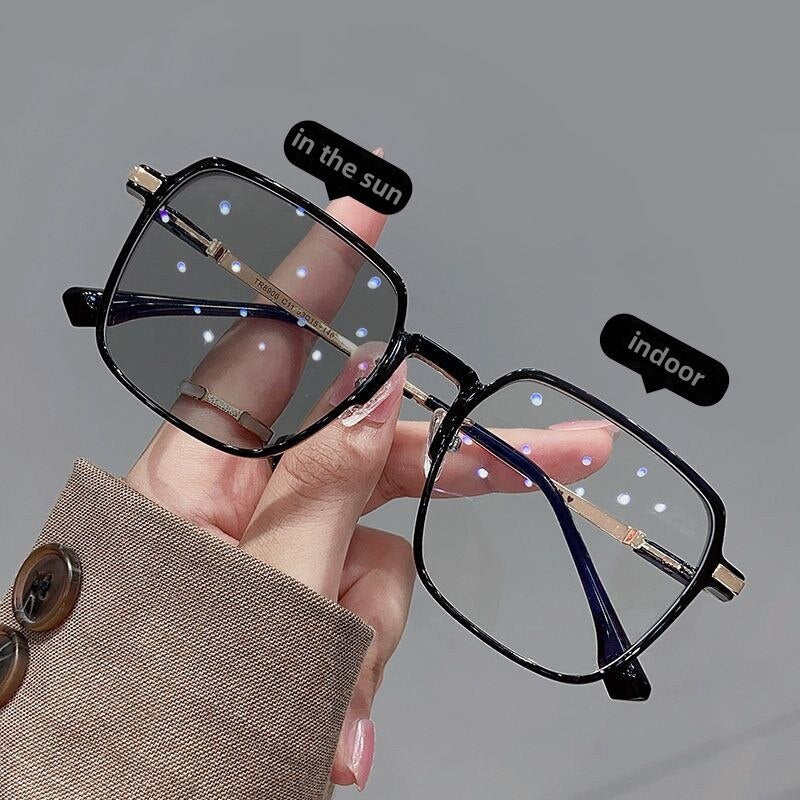 Dynamic View Color Changing Photochromic Sunglasses - Image 2