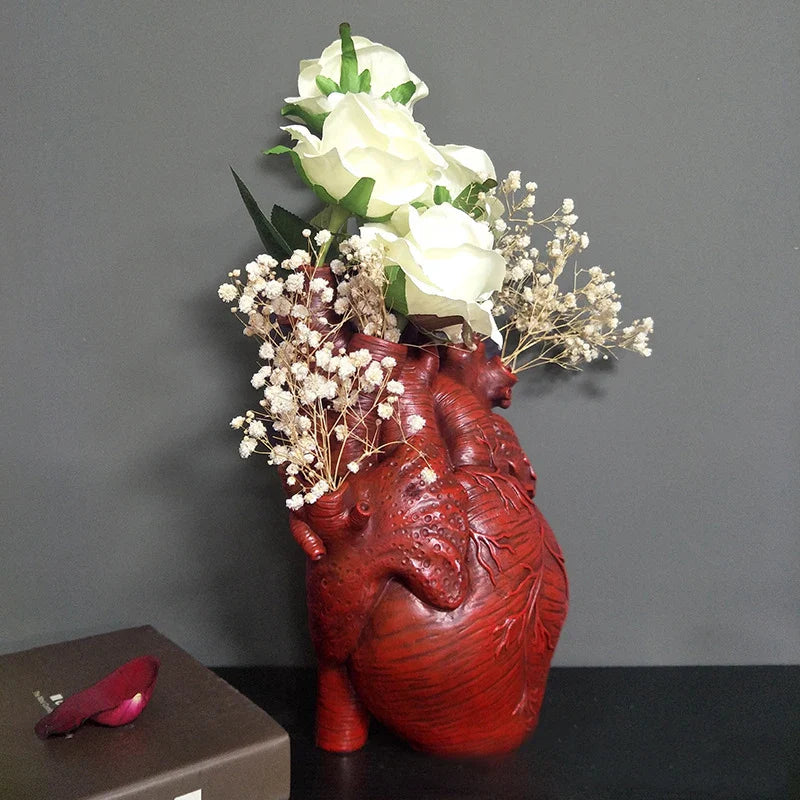 Lovesick Anatomical Heart Ceramic Flower Vase - Image 3