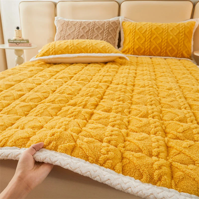 Thick Warm Winter Blanket Mattress Pad - Image 7