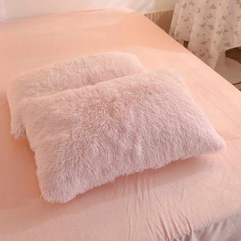 Luxury Cozy Clouds Bedding Set - Image 4