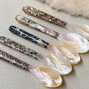Natural Pearl Shell Moonlight Snail Spoon - Image 0