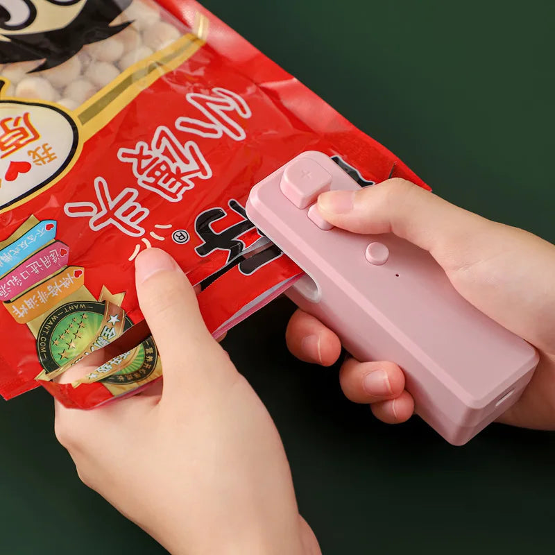 Magnetic USB Charging Snack Bag Sealer - Image 4