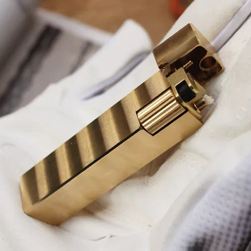 Retro Handmade Pure Copper Kerosene Lighter - Image 4