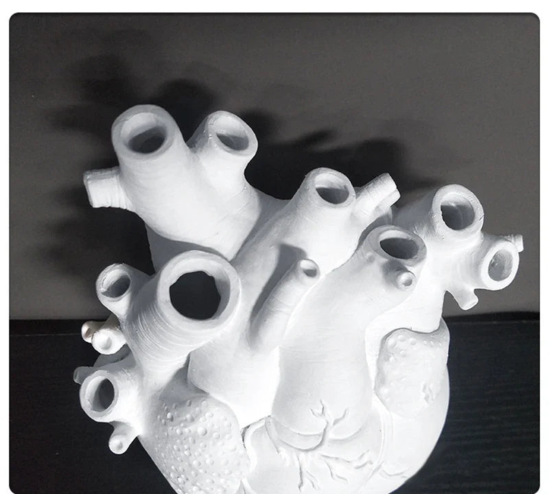 Lovesick Anatomical Heart Ceramic Flower Vase - Image 5