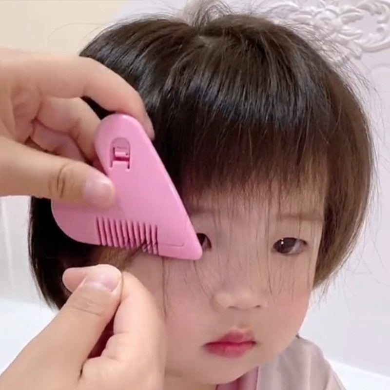 Heart Shape Hair Cutting Comb - Image 2