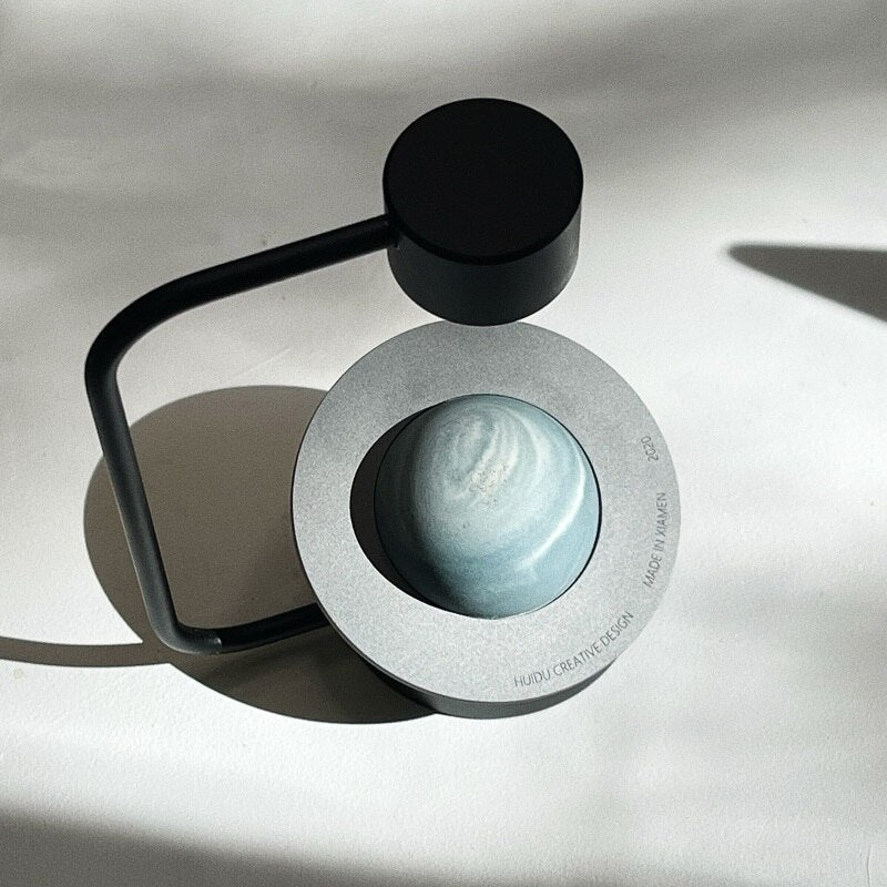 Levitating Saturn Life Aromatherapy Home Decor - Image 3