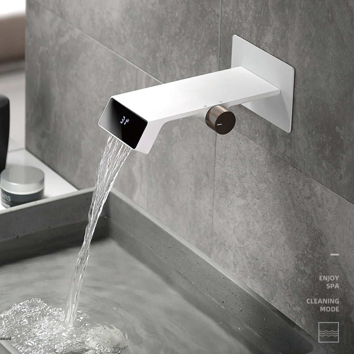 High-End Digital Display Futuristic Bathroom Faucet