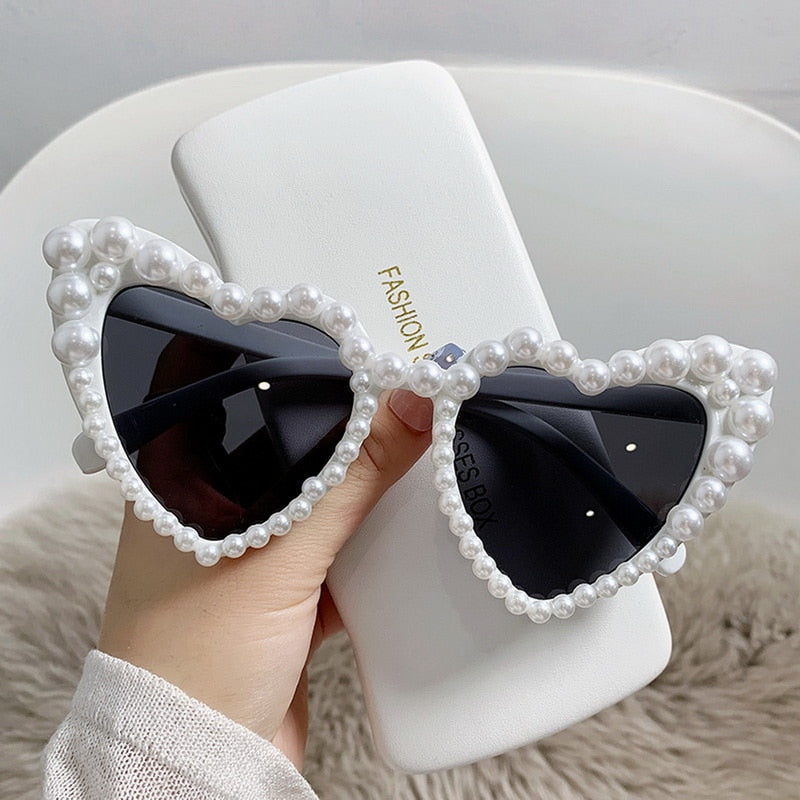 Pearl Heart Retro Cat Eye Sunglasses - Image 9