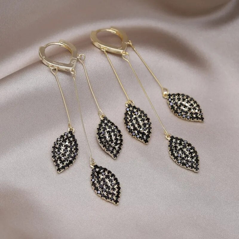 Nature Black Leaf Zircon Earrings