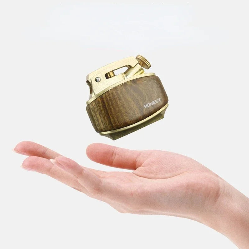 Retro Creative Compact One-Click Ignition Windproof Lighter - Image 4