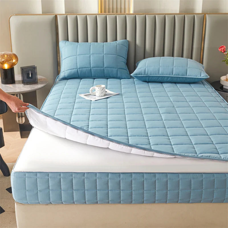 Premium Breathable Noiseless Waterproof Zip Mattress Protector - Image 3