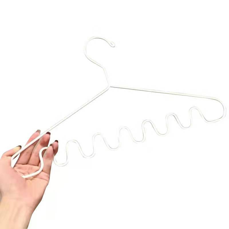 Japanese Space-Saving Wavy Cloth Hanger - Image 6