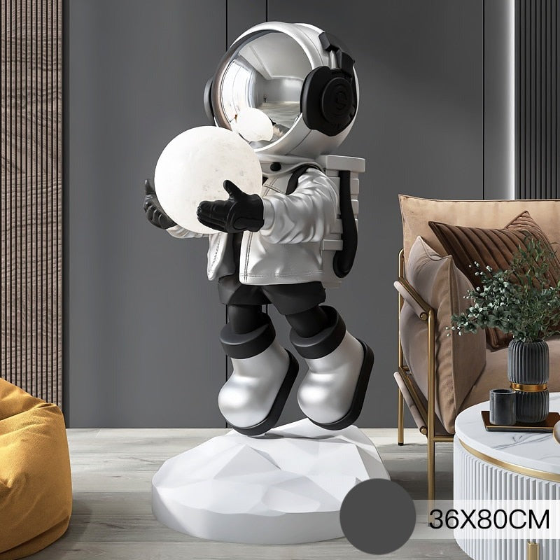 Creative Astronaut Statue Home Decor Lamp - Image 10