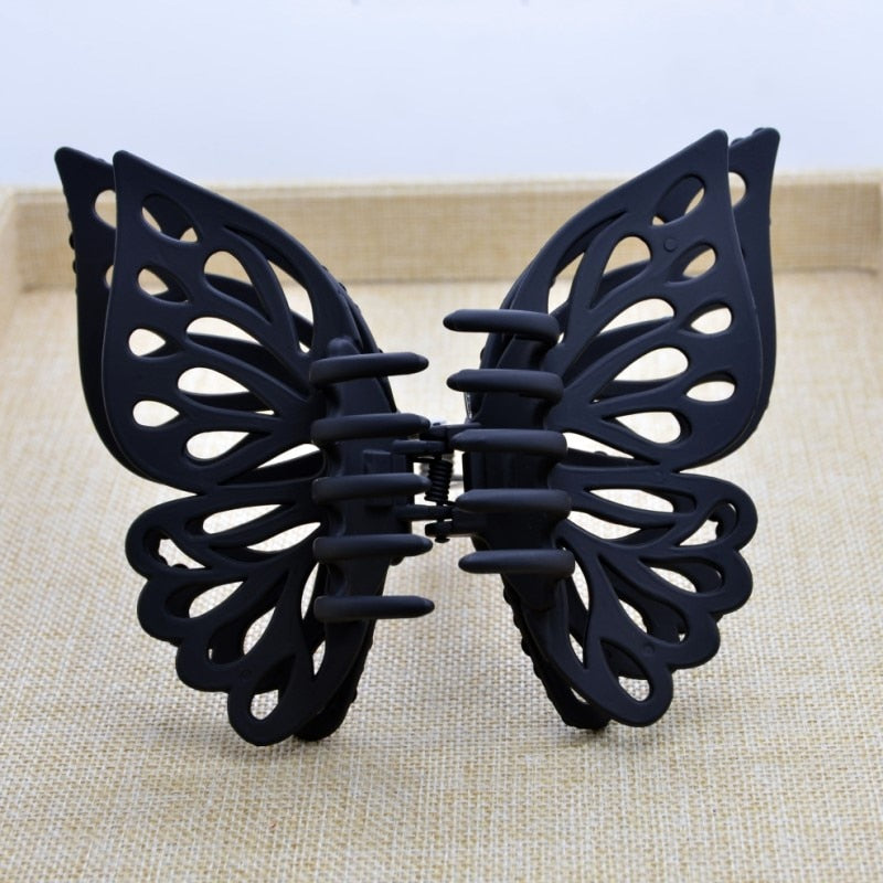 Black Wing Hair Claw - Image 3