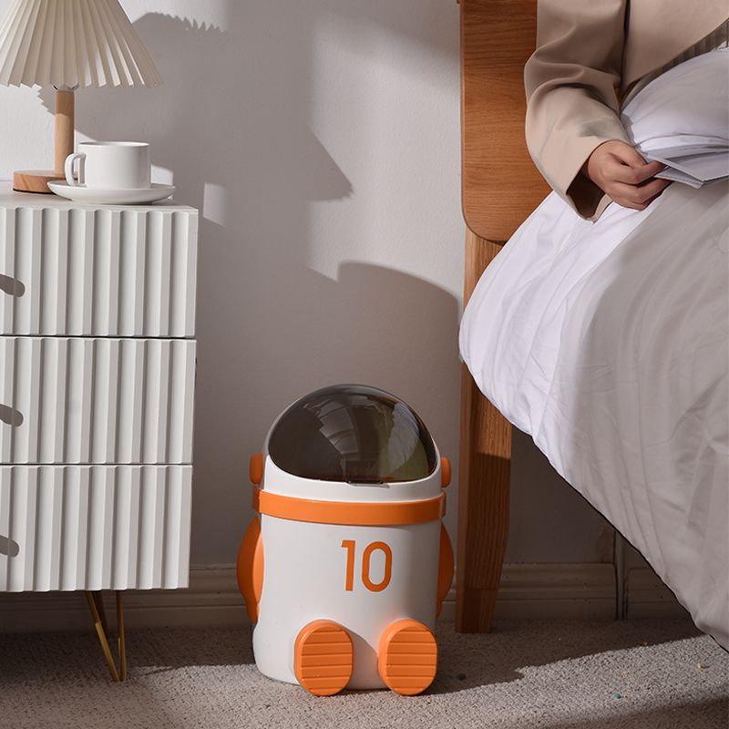 Mini Astronaut Shape Cute Office Trash Can - Image 5