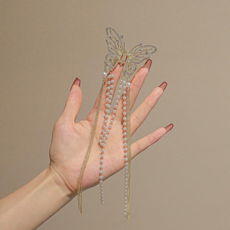 Butterfly Freedom Pearl Tassel Hair Claw - Image 7