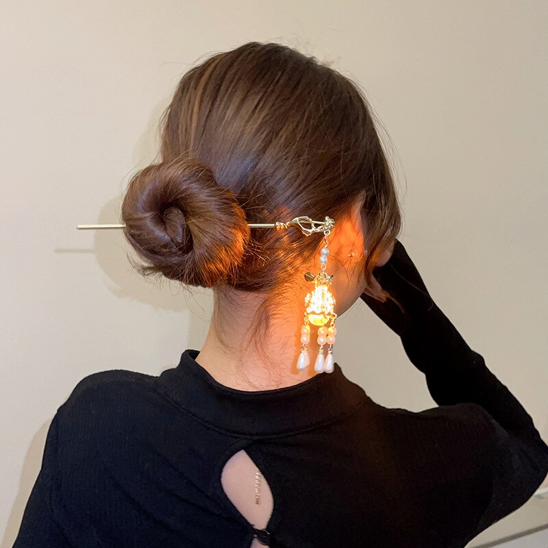 Luminous Stylish Butterfly Lantern Hairpin - Image 5