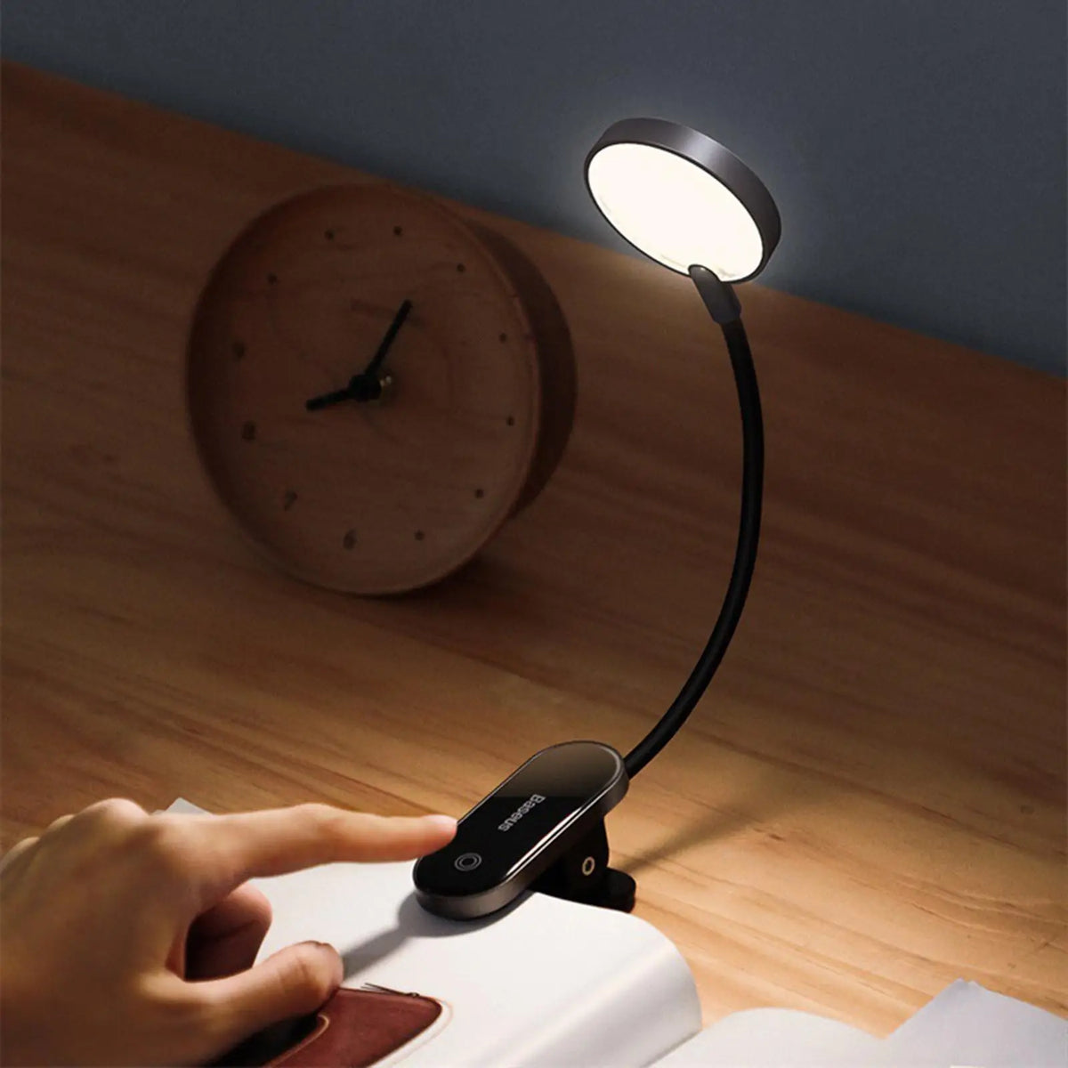 360 Flexible Gooseneck Desk Lamp