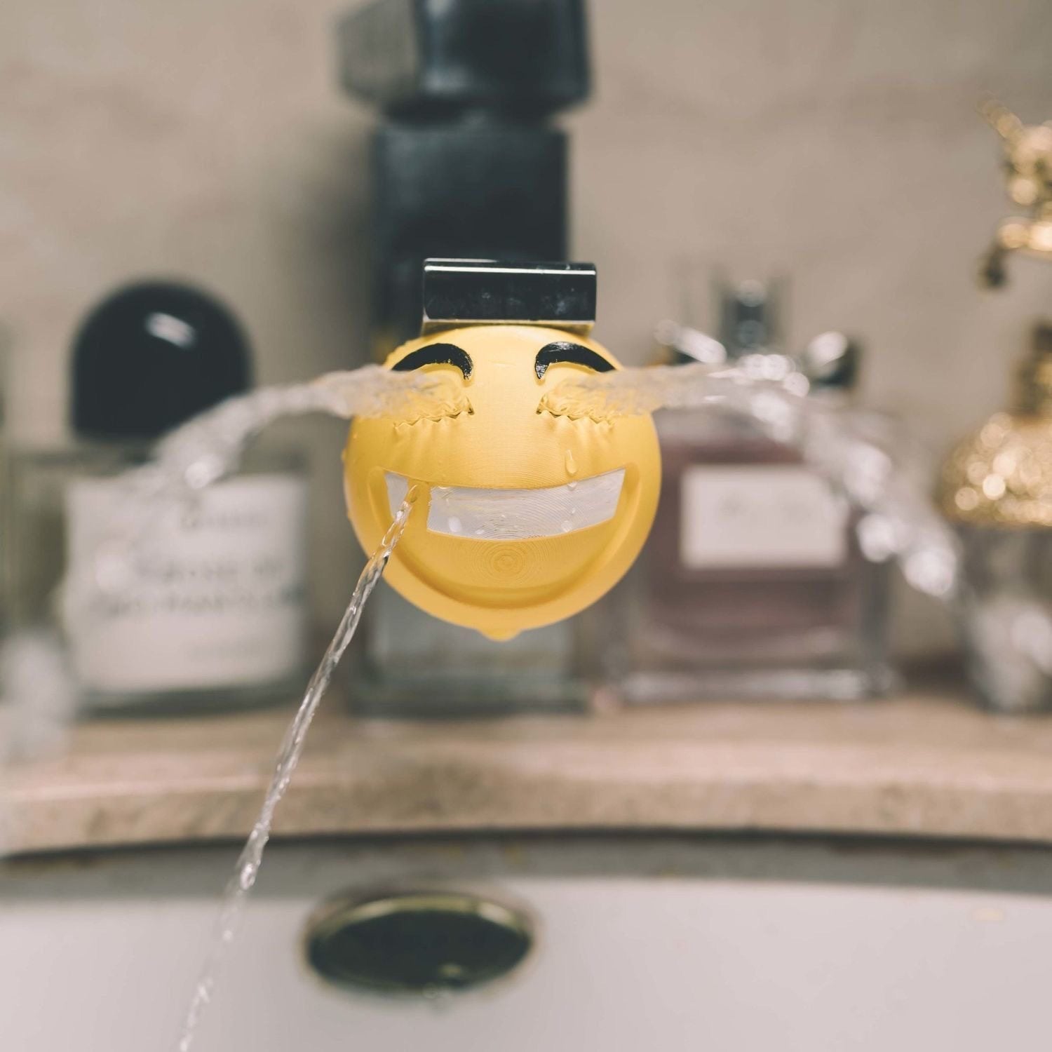 Emoji Splash Faucet Head - Image 2