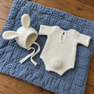 Souprava pro miminka Snuggle Bun – dupačky a čepička