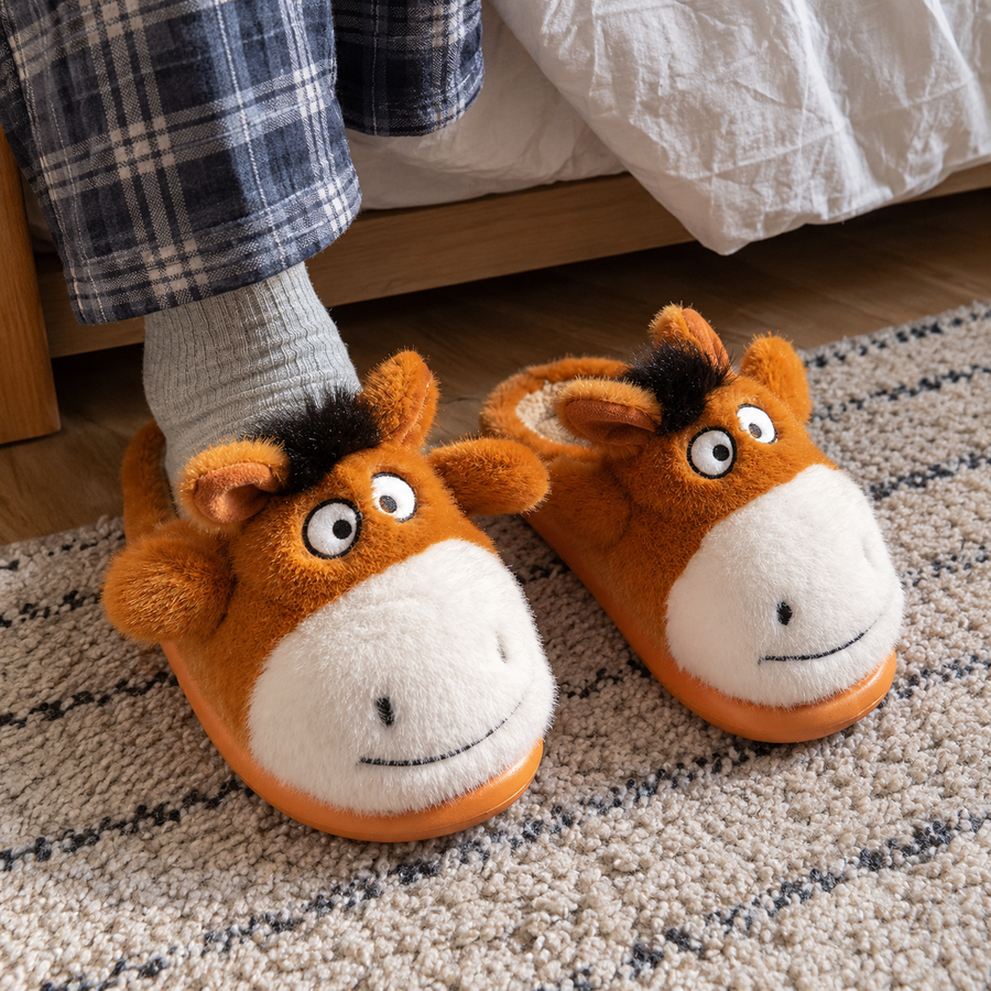 Lata åsnan fluffiga tofflor