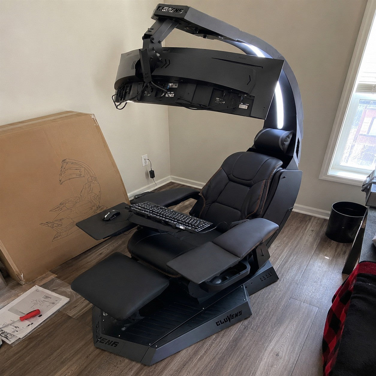 Supernova Zero-Gravity Futuristic Cockpit Gaming Workstation - Image 4