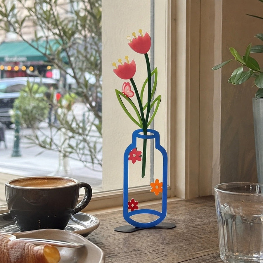 Flower Sketch Desktop Vase Decor