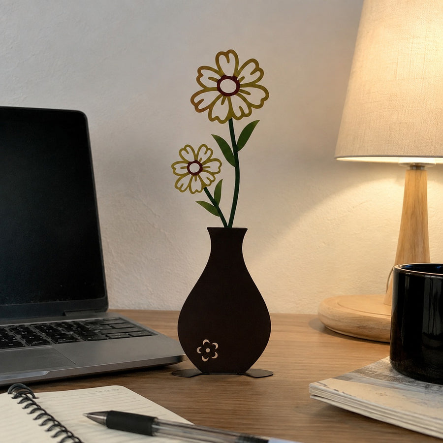 Flower Sketch Desktop Vase Decor
