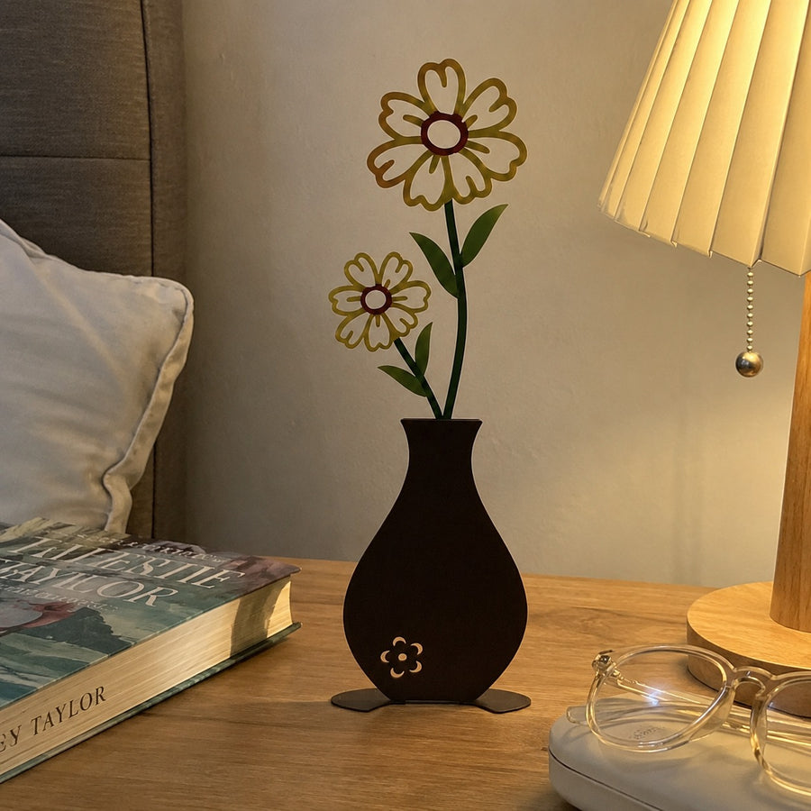 Flower Sketch Desktop Vase Decor