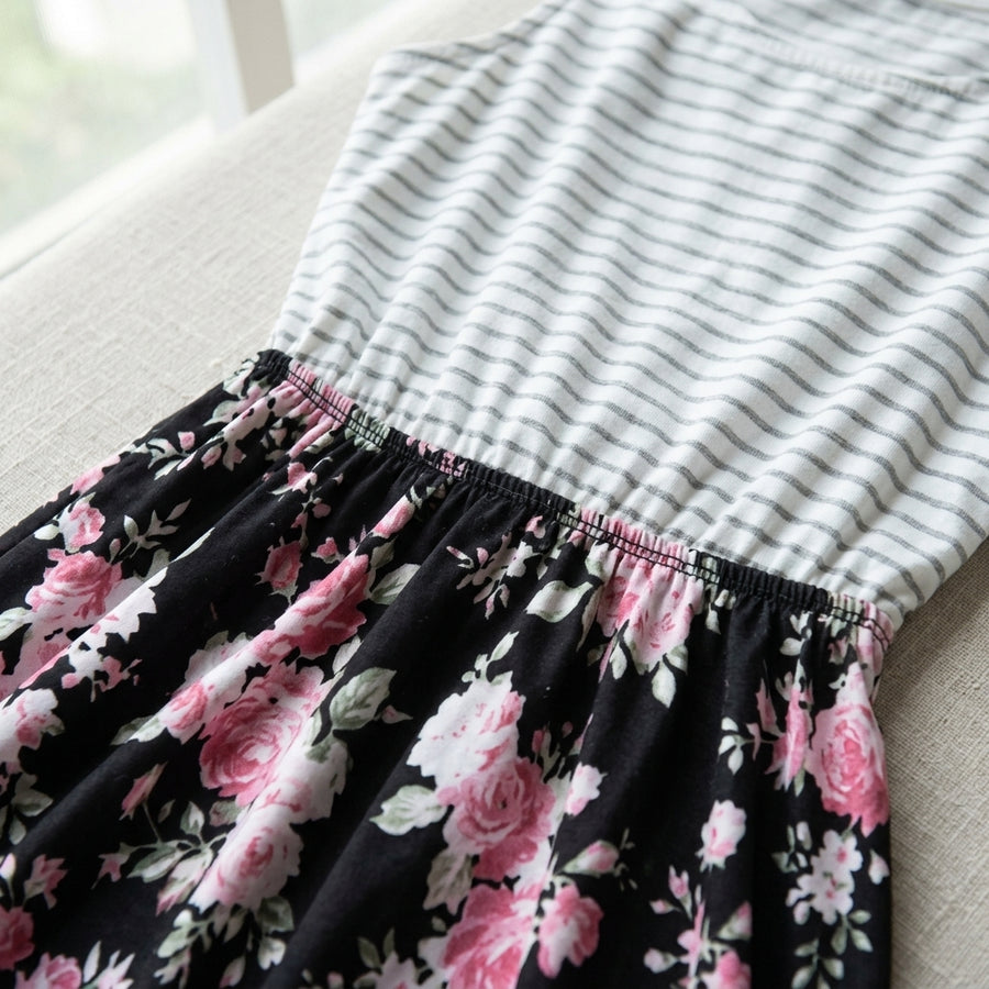 Blumen-Muster: Süßes Mutter-Tochter-Sonnenkleid im Partnerlook
