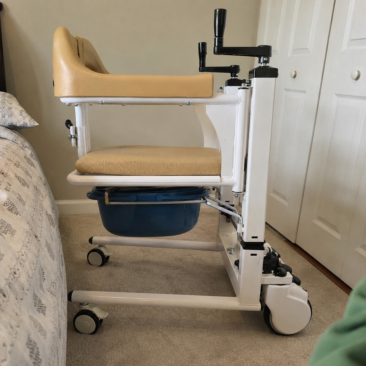 Elderly Patient Transfer Lift Handicapped Wheelchair - Image 8