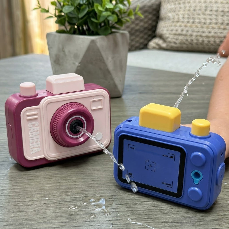Who Got Wet Camera Water Gun Prank Toy - Image 0