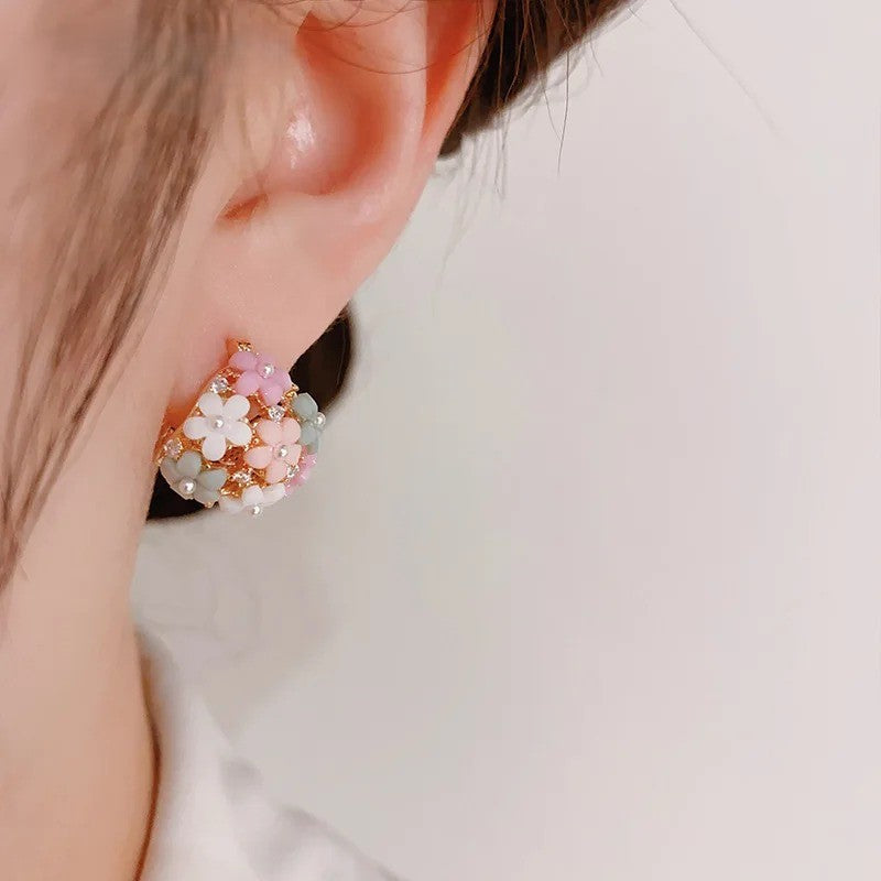 Zircon Pearl Flower Elegant Earrings - Image 4