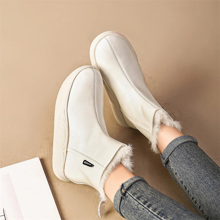Snowbound Leather Snow Boots - Image 2