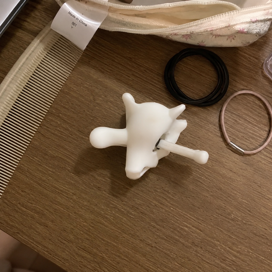 Ghost Arrow Glow-in-the-Dark Hair Clip