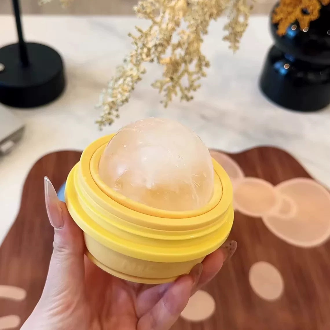 RoundRoll Foldable Silicone Ice Ball Drink Cup - Image 3