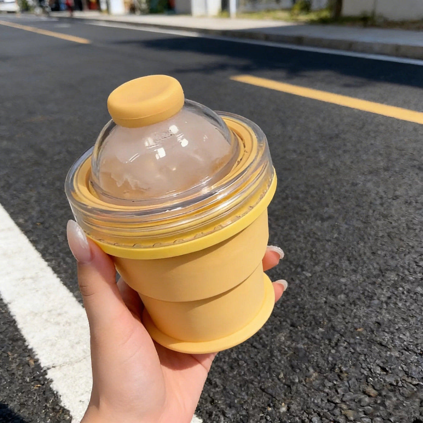 RoundRoll Foldable Silicone Ice Ball Drink Cup - Image 0