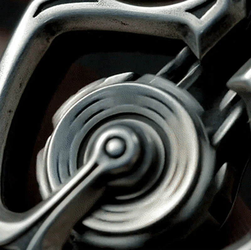 Mechanical Rotating Gear Vintage Necklace - Image 5