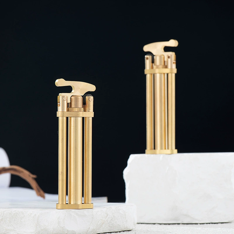 Old World Kerosene Brass Pocket Lighter - Image 3