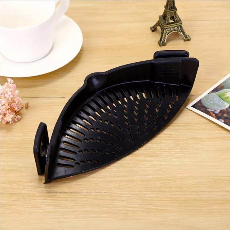 Silicone Pot Side Drainer - Image 3