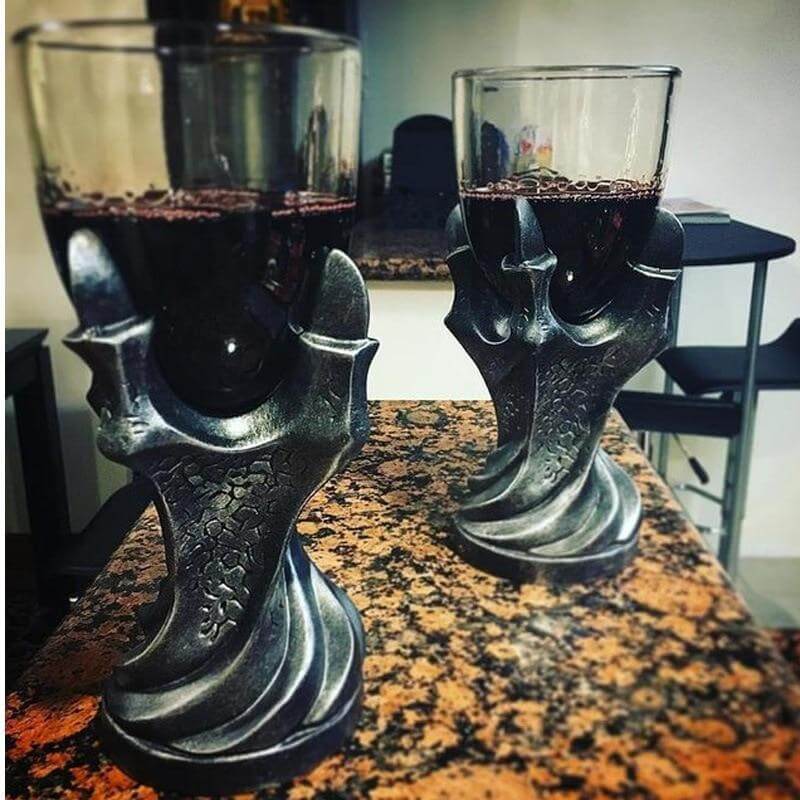 Medieval Dragon Claw Vodka and Wine Mug - Image 3